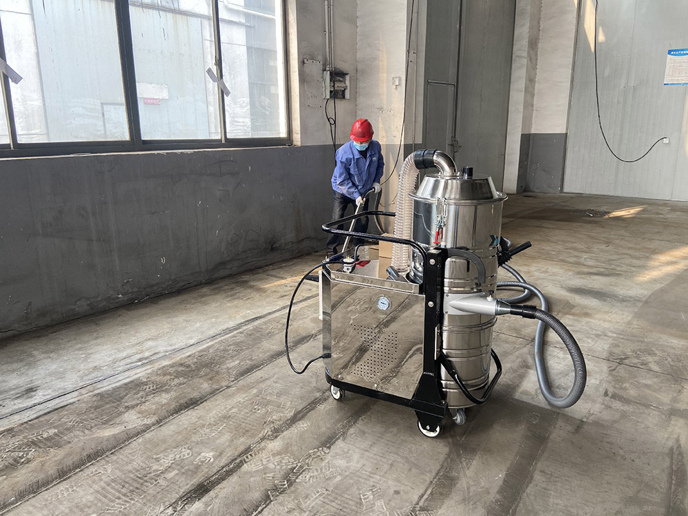 工業(yè)吸塵器電機發(fā)熱怎么辦？